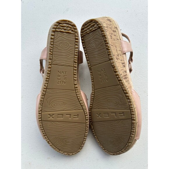 Brand New NWOT Naturalizer Maura Blush Stingo Wedge T-Strap Sandals 8.5 Wide - Picture 2 of 4